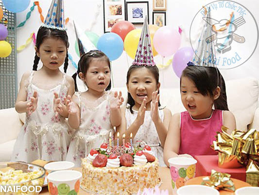 Hướng dẫn cách tự tổ chức sinh nhật cho bé tại nhà đơn giản