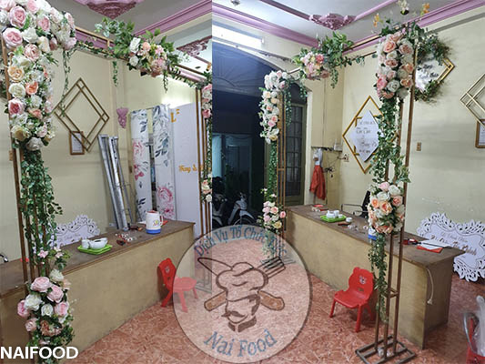 khung công hoa trang trí đám cưới tại nhà