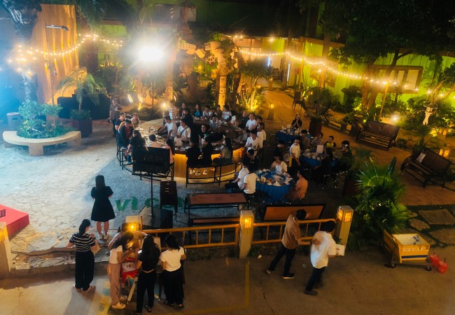 Lên danh sách khách mời dự tiệc buffet sinh nhật