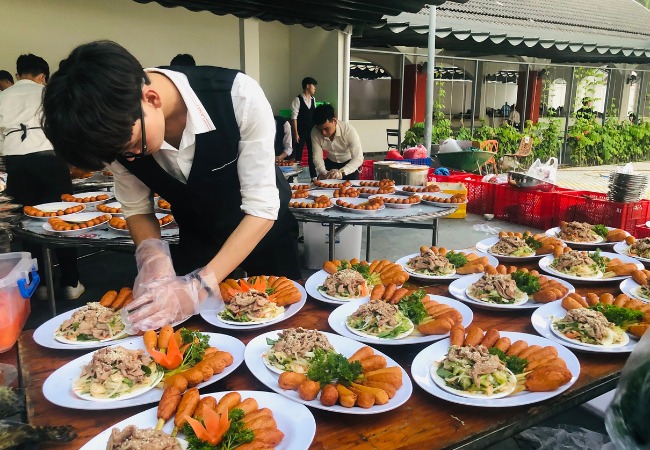 Chuẩn bị nguyên liệu thực phẩm